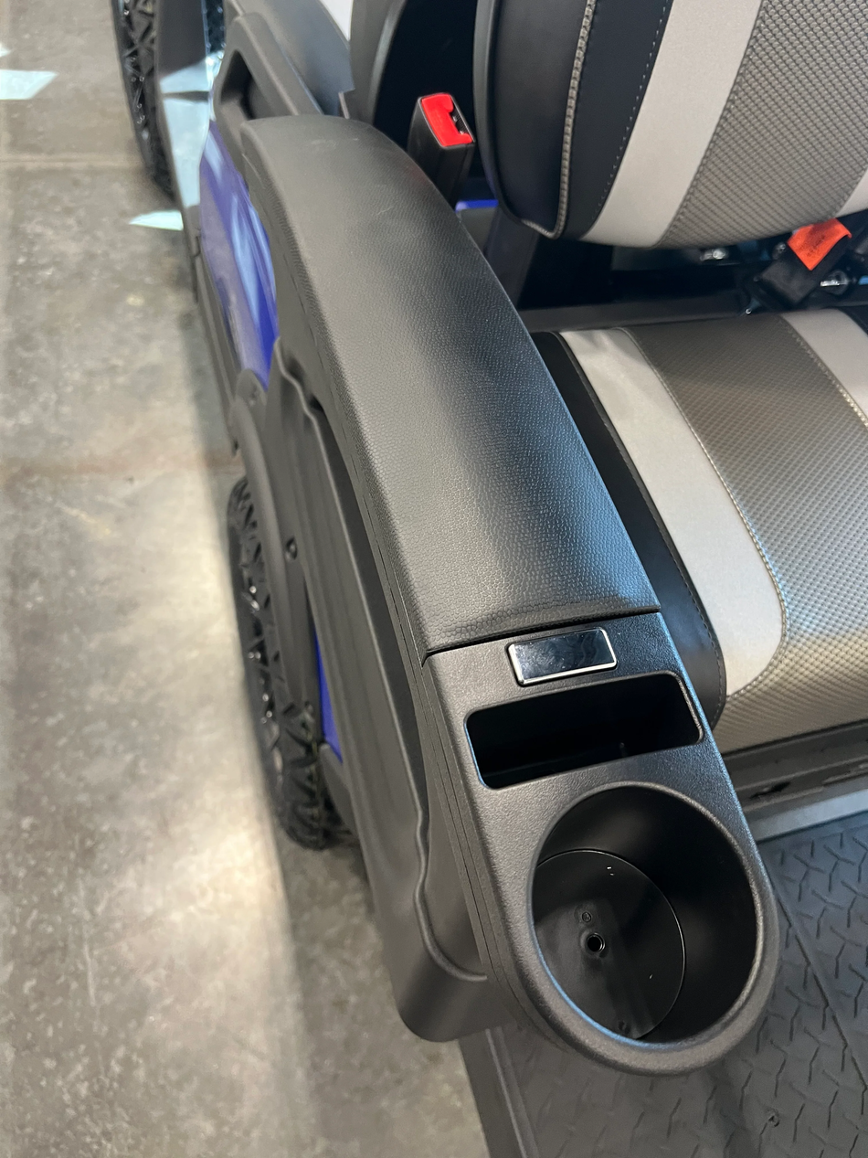 Kodiak EV & Vivid EV Rear Arm Rest, Hip Restraint, Rear Seat Kit